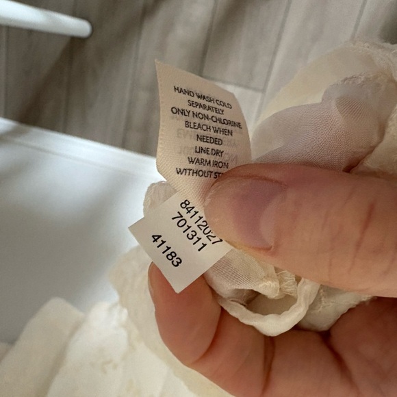 J. Jill Romantic Floral Eyelet Embroidered Tunic Top - Picture 10 of 10